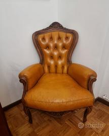 Poltrona Chippendale Chesterfield in pelle

