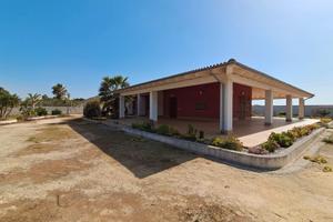 Villa singola per 6-8 persone