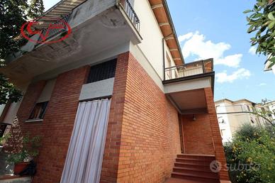 Appartamento di 160 m² con 5 locali e box auto a M