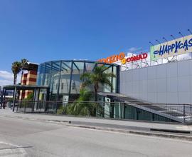 Negozio a Volla, viale Michelangelo