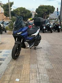 Aprilia SR GT 200
