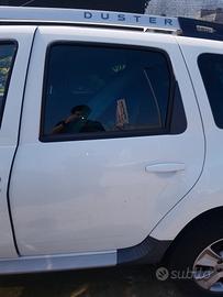 Porta posteriore sx dacia duster anno 2014
