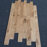 Parquet listello rovere con nodi a Rimini