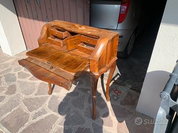 Scrittoio con ribaltina