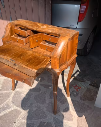 Scrittoio con ribaltina