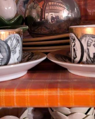 Fornasetti, tazze e piattini