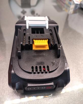 batteria Makita 18v 4ah celle 21700 potentissima
