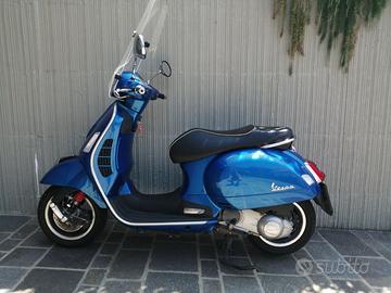 Vespa GTS 300 Super ABS