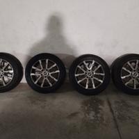 Cerchi in lega MOMO r17 + gomme inverno 225/55/17 
