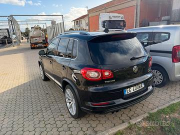 Tiguan 4-EMOTION DSG  R-Line