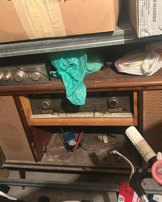 Lotto vintage: mobile radio, amolificatore, anfora