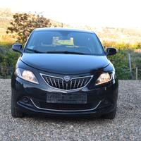 Lancia Ypsilon 1.0 FireFly 5 porte S&S Hybrid Silv