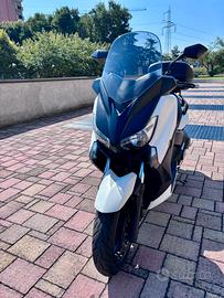 Yamaha X Max 400