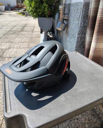 casco MTB abus