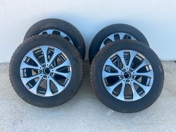 Set 4 Gomme Invernali Bridgestone + Cerchi per GLC