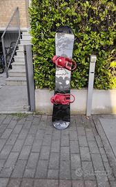 snowboard con attacchi BURTON (158cm)