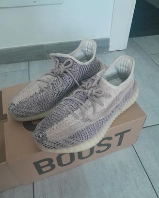yeezy Pearl Ash 43 1/3