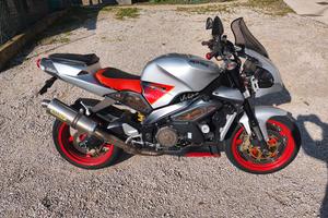 Aprilia Tuono 1000 R