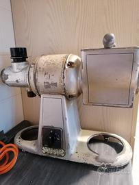 Grattugia/macinacaffe'elettrica vintage Casadio bo