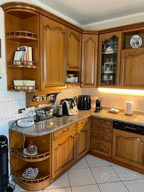 CUCINA ANGOLARE IN VERO LEGNO