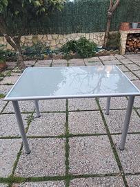 tavolo in vetro satinato ikea Vika Lauri 