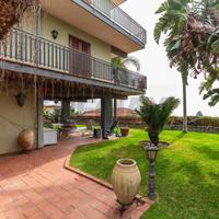 Porzione di villa - Aci Castello