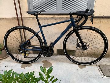 Triban RC520 XS – Shimano 105 11v – freni a disco