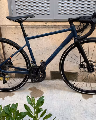 Triban RC520 XS – Shimano 105 11v – freni a disco