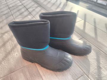 SCARPONCINI DOPOSCI NEVE Quechua in ottime condizi