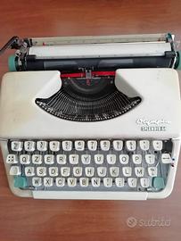 Macchina per ufficio vintage Olympia Splendid 66