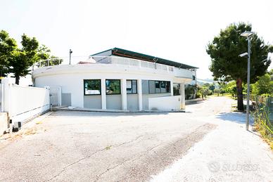 Capannone Industriale 2500 mq a Villamagna (CH)