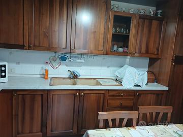 cucina angolare legno