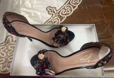 Décolleté stuntate