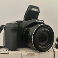 Fotocamera con custodia PANASONIC LUMIX