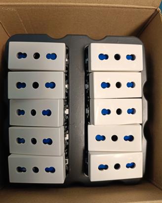 Kit conposto da 20prese 10/16 Master