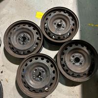 Cerchi in ferro 15’’ Toyota Yaris 2018