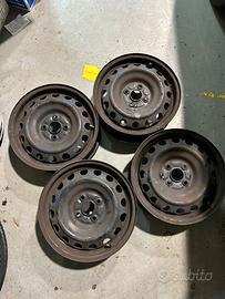 Cerchi in ferro 15’’ Toyota Yaris 2018