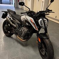 KTM 790 Duke 2023 DEPOTENZIATO A2