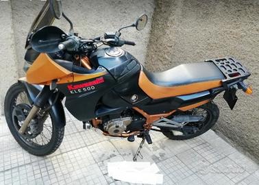 Kawasaki kle 500 scamb permut con auto rialzata