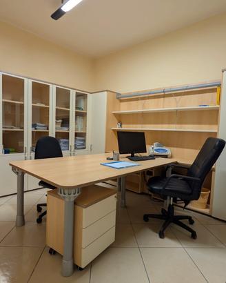 ARREDAMENTO PER UFFICIO - 2 STANZE COMPLETE 