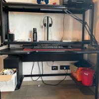 Scrivania Ikea “FREDDE”