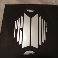 BTS - Corean CD, book and figure