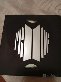 BTS - Corean CD, book and figure