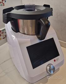 Robot da cucina “Monsieur Cuisine Smart”
