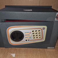 Domus DL/2 Cassaforte a Muro Elettronica Nuova
