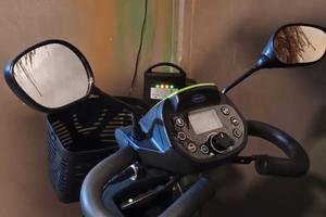 INVACARE COMET PRO - SCOOTER ANZIANI