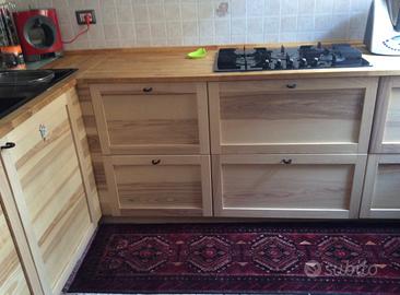 Cucina scomposta- Elettrodomestici