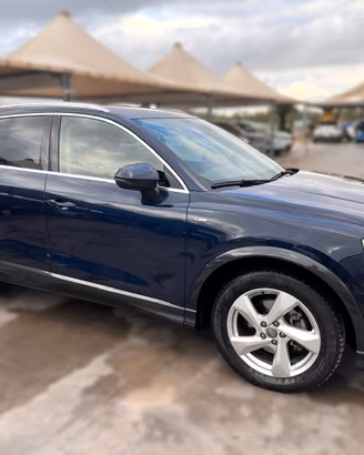 AUDI Q3 2.0 TDI 150 CV S-Line Design