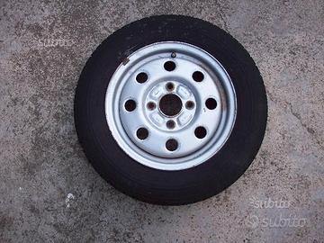 Ruote complete Ford Escort Alfa Romeo e gomme vari