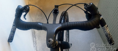 MANUBRIO SURLY INTEGRATO CARBONIO